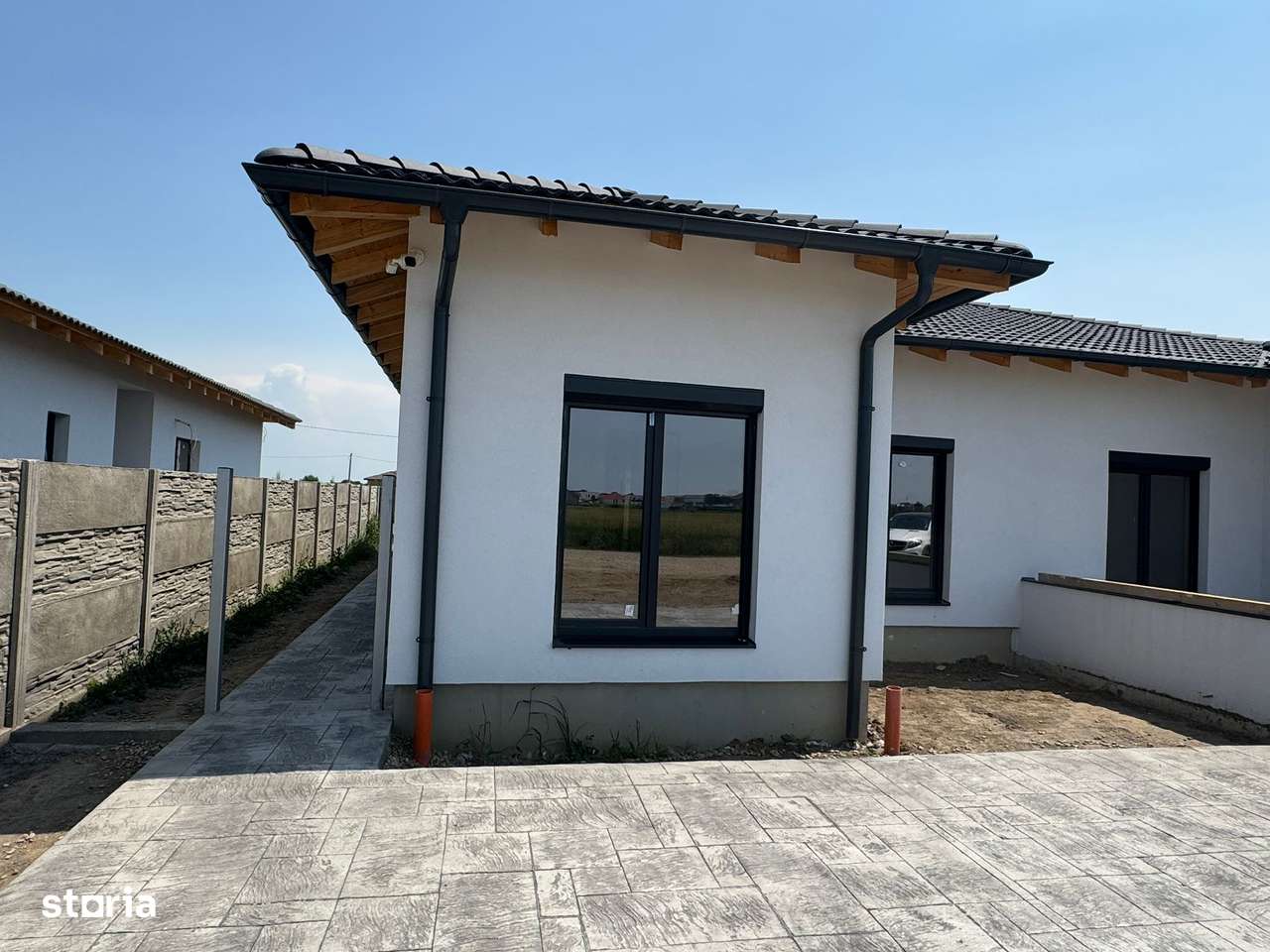 Duplex pe parter în Moșnița Nouă - Imagine principală: 3/12