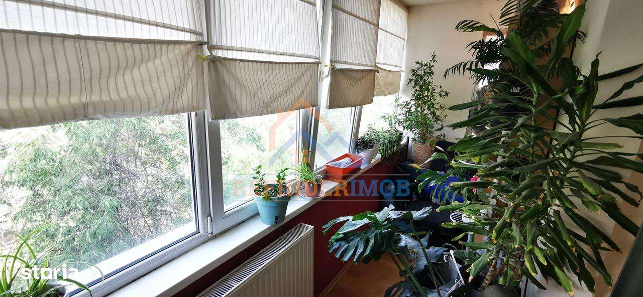 Apartament de vanzare cu 2 camere, zona Titan-7