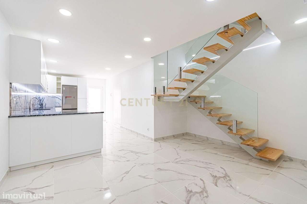 Moradia de charme totalmente renovada com vista aberta sobre vinhas e-8