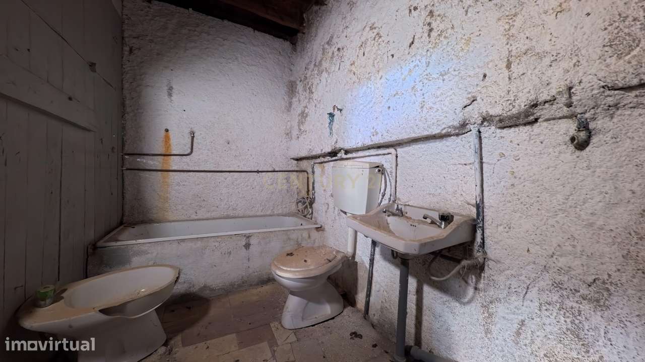 Moradia em banda para recuperar em Mangualde da Serra - Gouveia, próxi - Grande imagem: 4/8