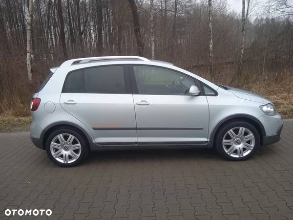 Volkswagen Golf Plus 2.0 TDI Cross - 16