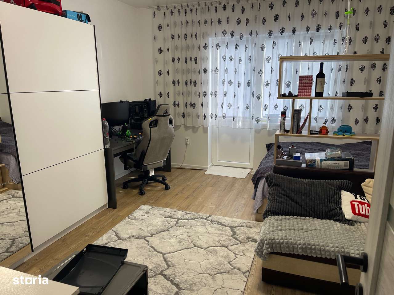 Apartament la casa,cu curte proprie,Zona Str. Paulestiului-1
