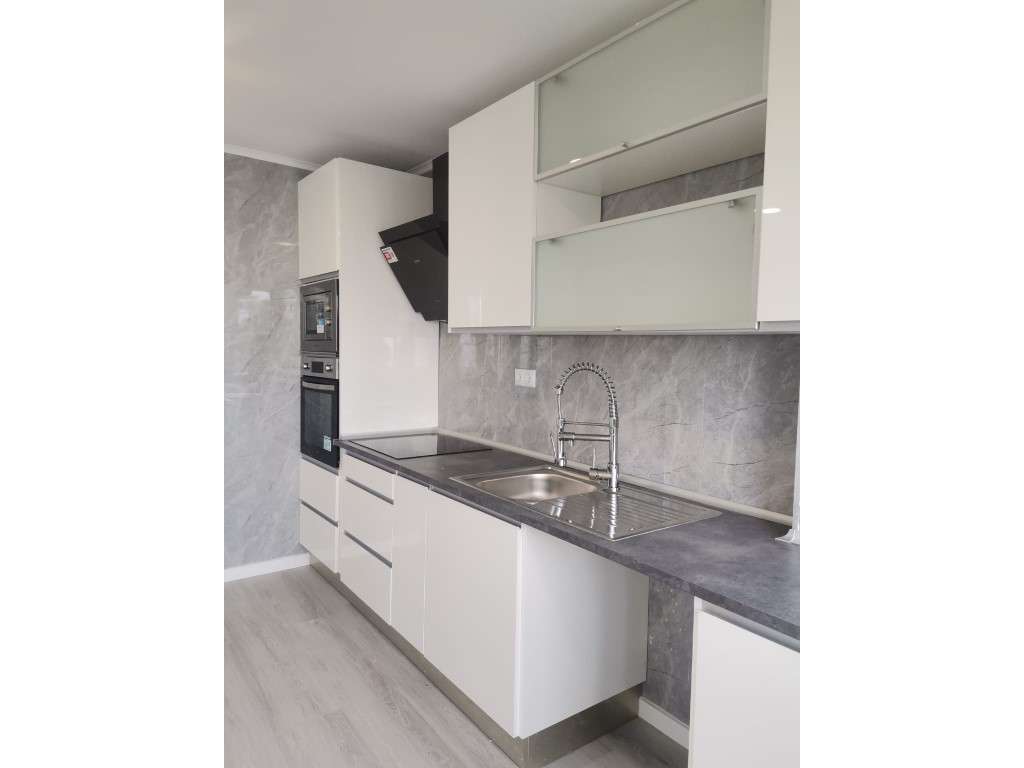 APARTAMENTO T2, OEIRAS REMODELADO - Grande imagem: 2/24