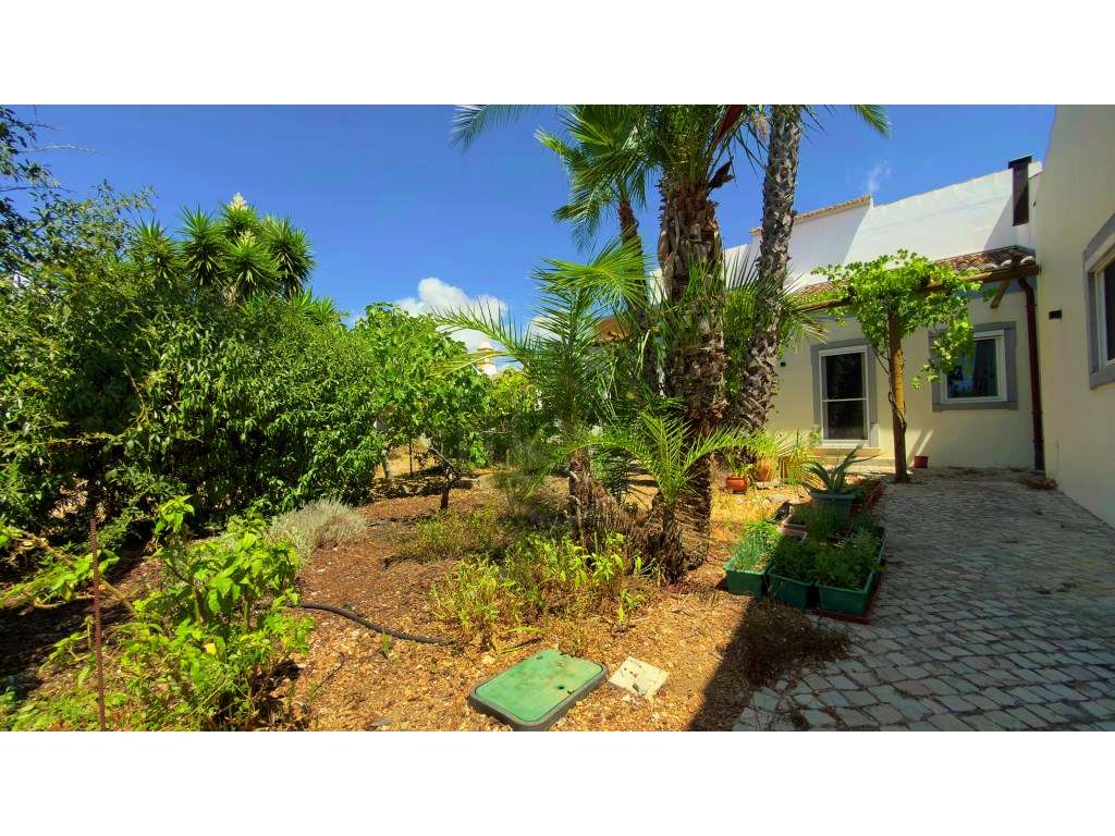 Moradia V4 com piscina, São Brás de Alportel, Algarve-47