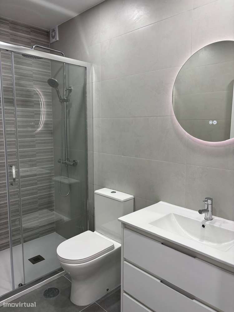 Apartamento T2 Totalmente Renovado com Pequeno Quintal - Bonfim-15