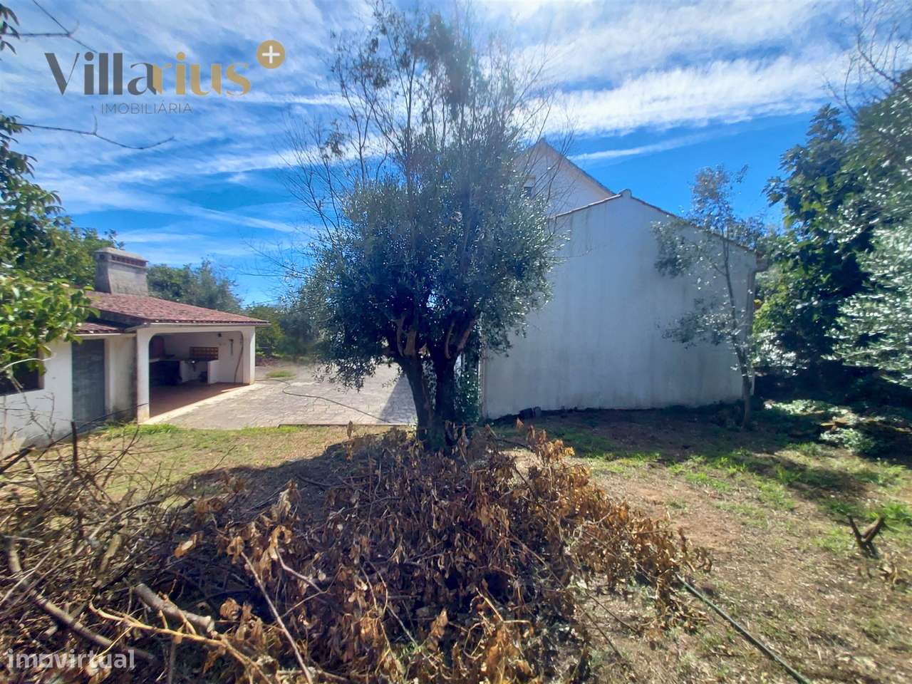 Moradia T3+1 à Venda em Tomar – Espaço e Natureza-37