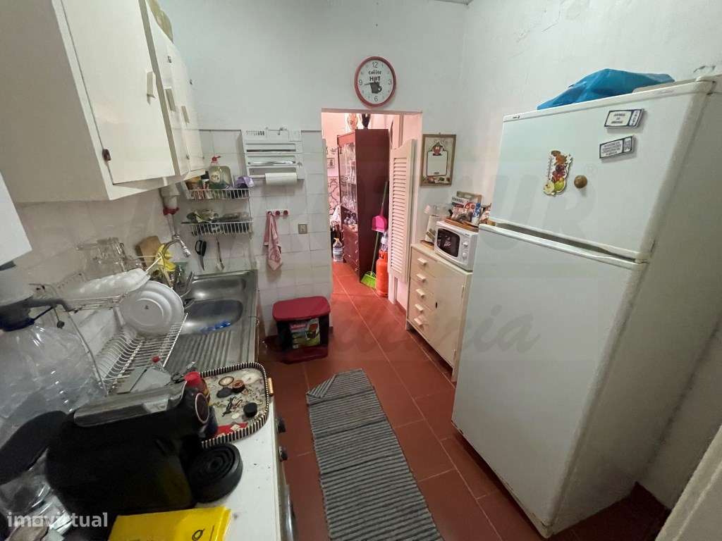 Moradia com Antiga padaria-16