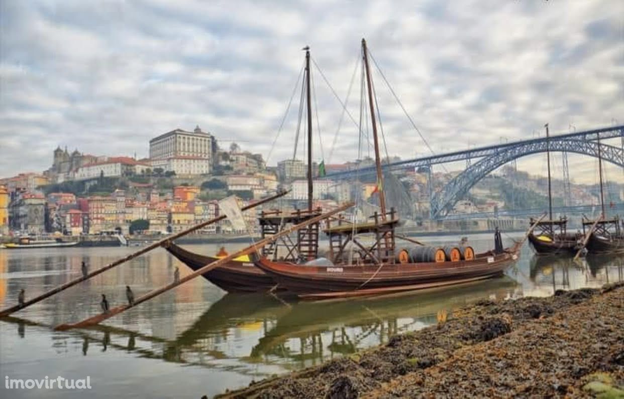 Moradia de Luxo - Mobilada e Equipada, Vistas de Rio e Mar