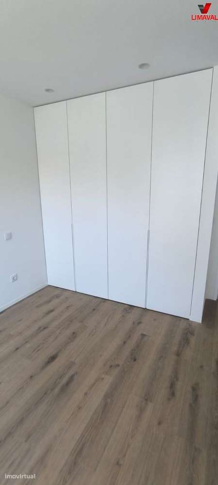 MORADIAS TERREAS - Grande imagem: 2/17