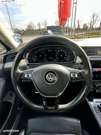 Volkswagen Passat - 8