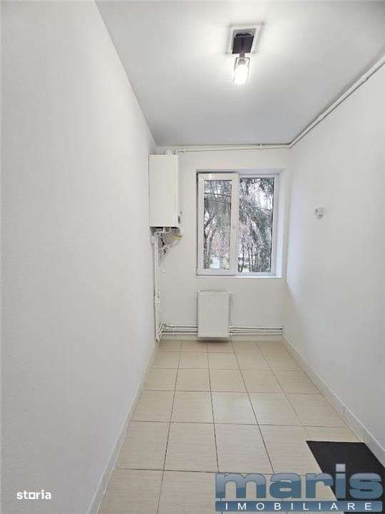 Apartament 3 camere etaj 2 zona 22 Dec. - UMFST-4