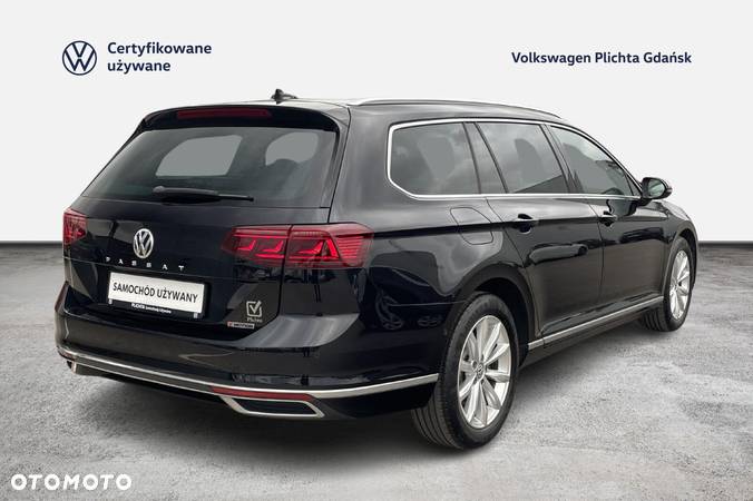 Volkswagen Passat - 6