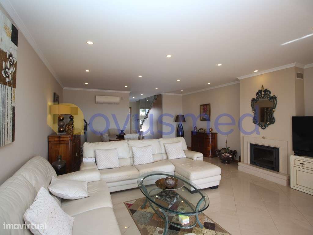 Moradia Geminada com excelente vista de mar. - Grande imagem: 5/50