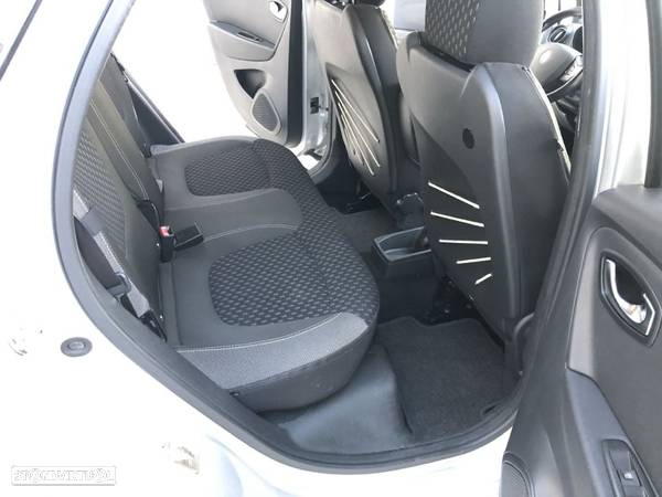 Renault Captur 1.5 dCi Exclusive - 10