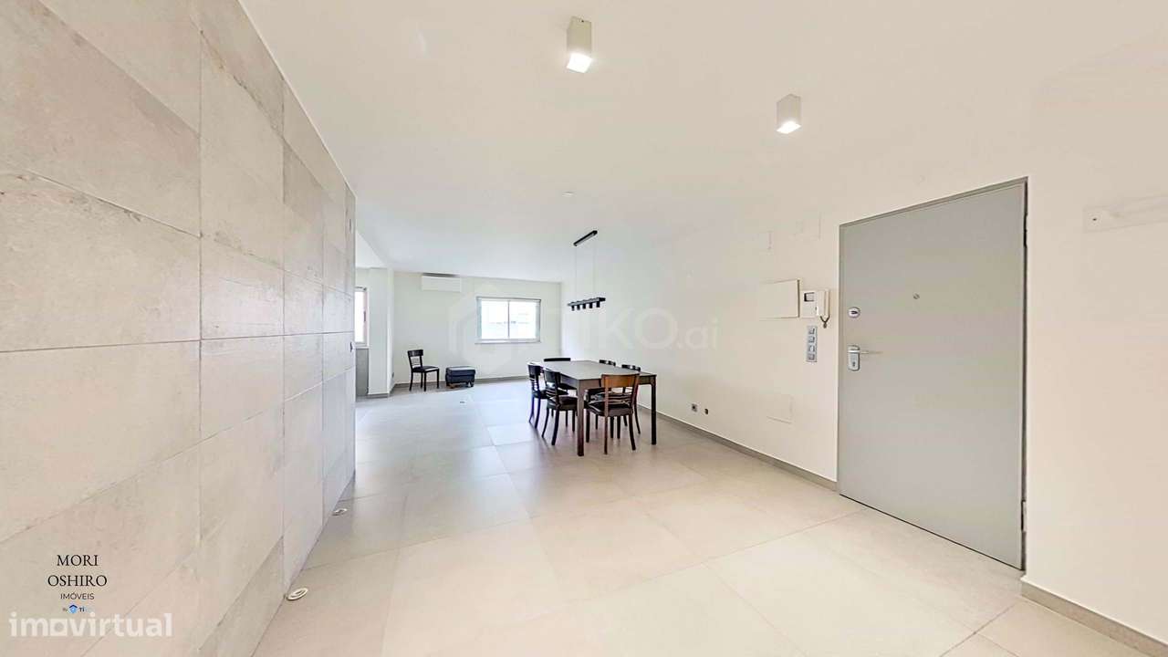 T4 CONVERTIDO EM T3 DE ALTO PADRÃO | 163 M² | 2 GARAGENS + ARRECADAÇÃO-6