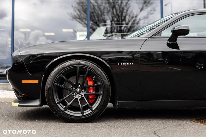 Dodge Challenger 5.7 R/T - 11