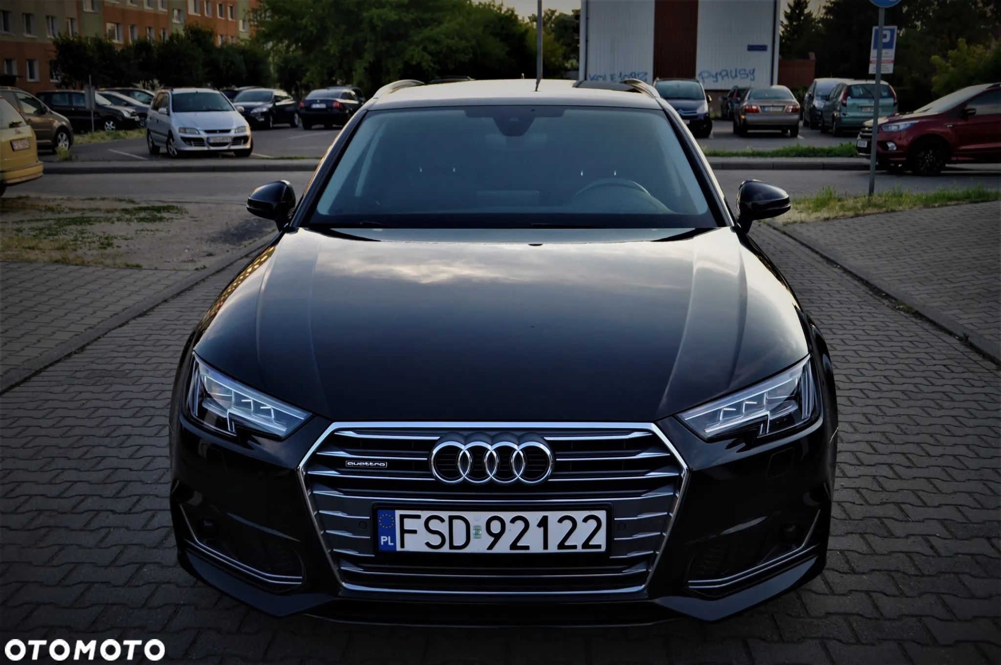 Audi A4 2.0 TFSI Quattro Design S tronic - 1