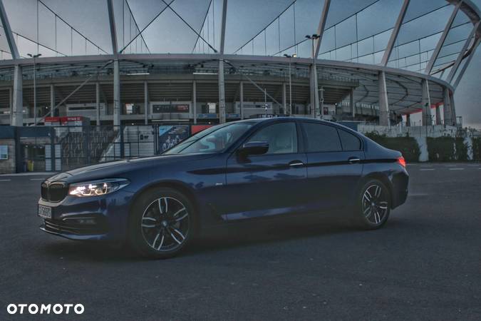 BMW Seria 5 520d Sport Line - 31