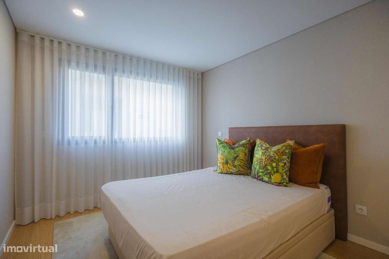 T1 Moderno e Luminoso com Metro Próximo e Acesso Rápido à Praia...-12