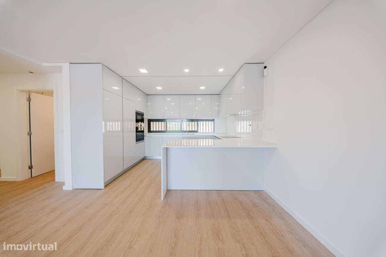 Moradia T5 de Luxo com Piscina e Vista Panorâmica em Mealhada, Loures-20