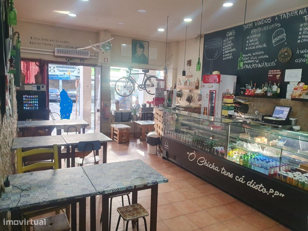 Trespasse de Café / Snack-bar no centro de Odivelas