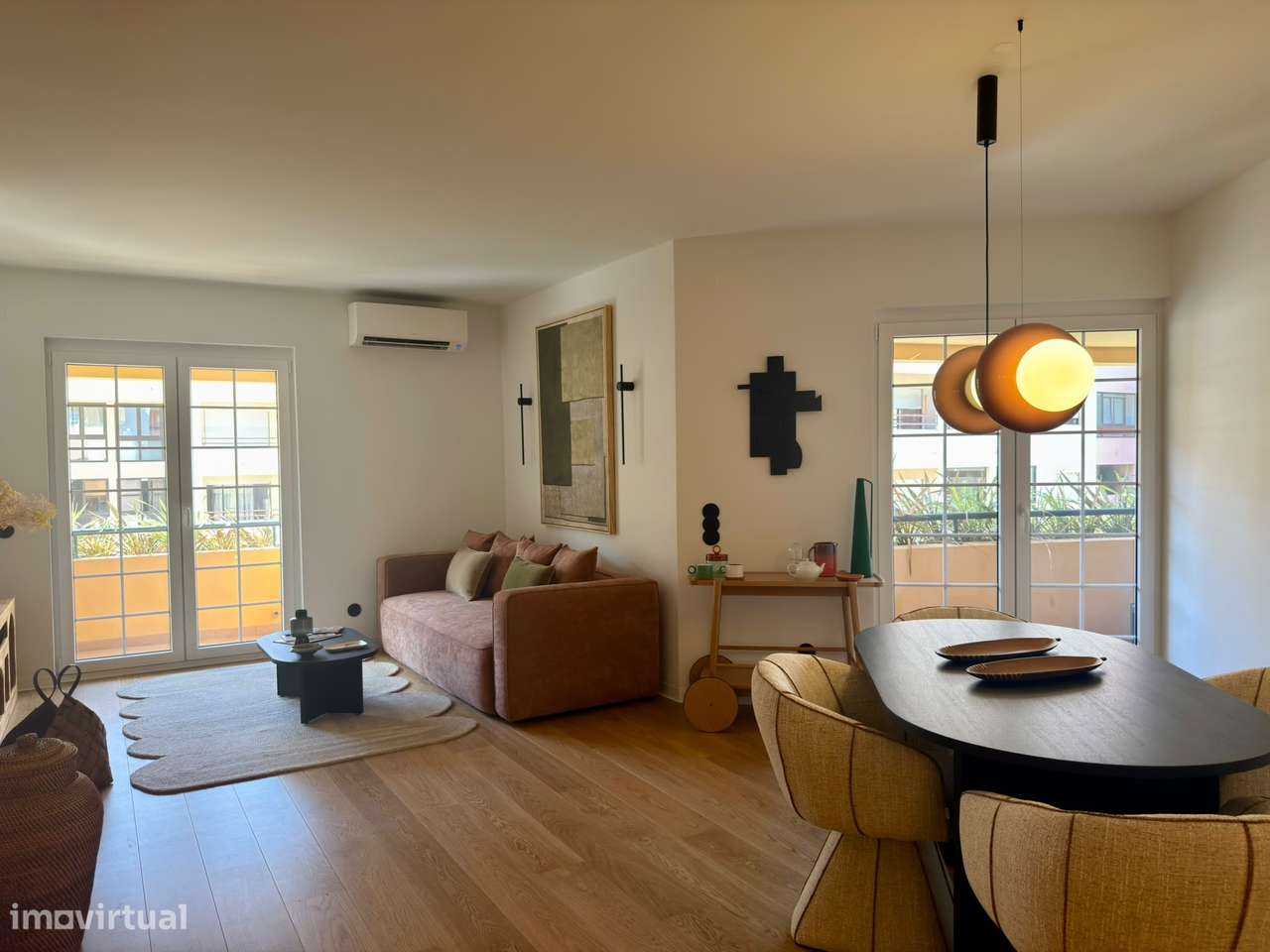 Apartamento T1 Remodelado e Mobilado na Costa da Guia, Cascais-0