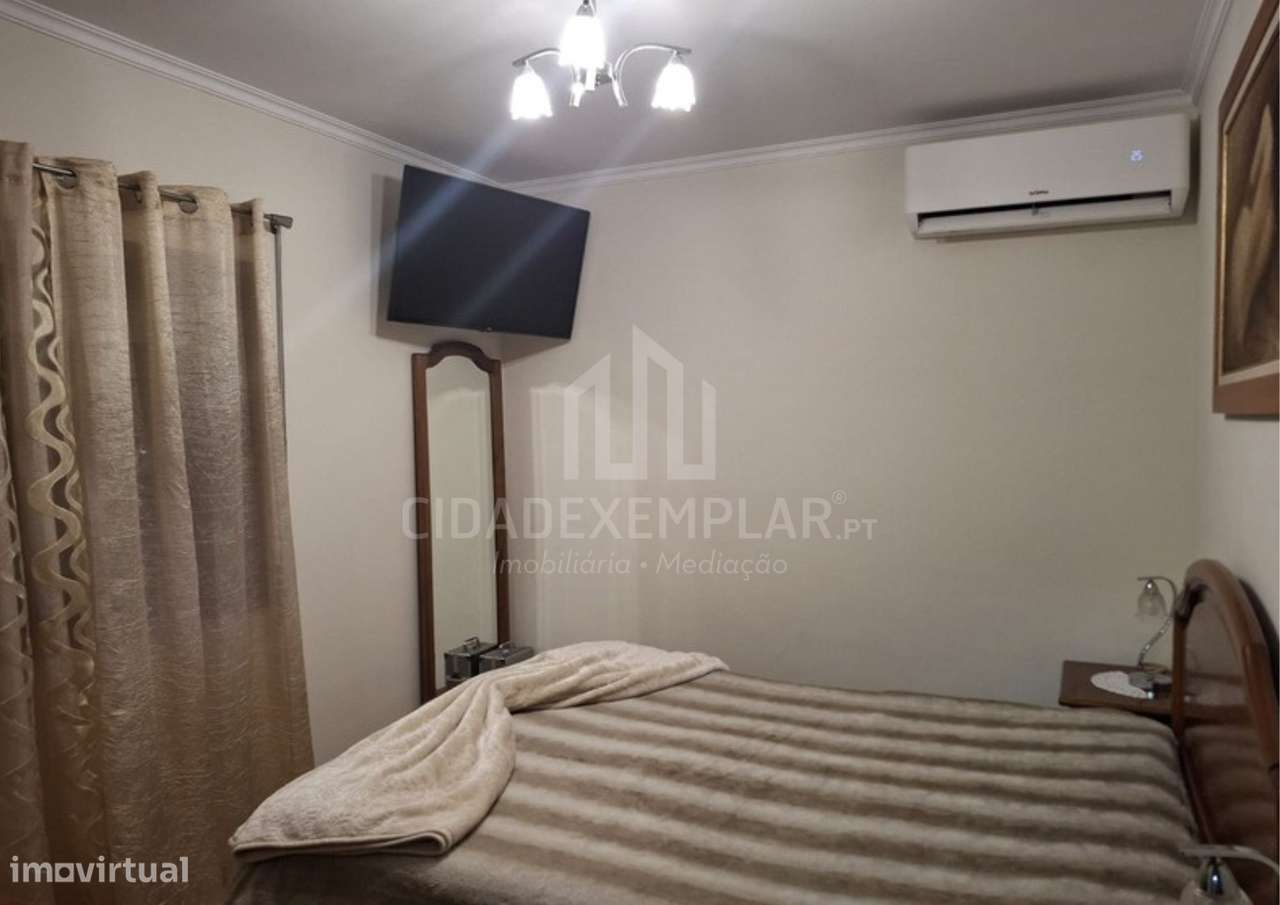 Apartamento T1+1 com Garagem – Excelente Oportunidade - Grande imagem: 2/7