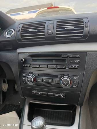 Dezmembram BMW Seria 1 Hatchback 118D 2.0 D 2007 - 3