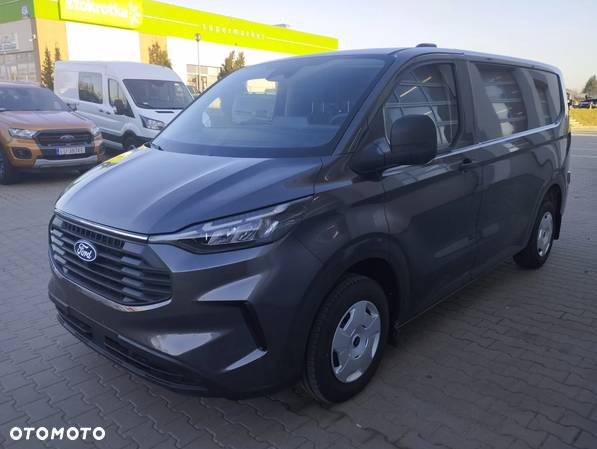 Ford TRANSIT CUSTOM - 3