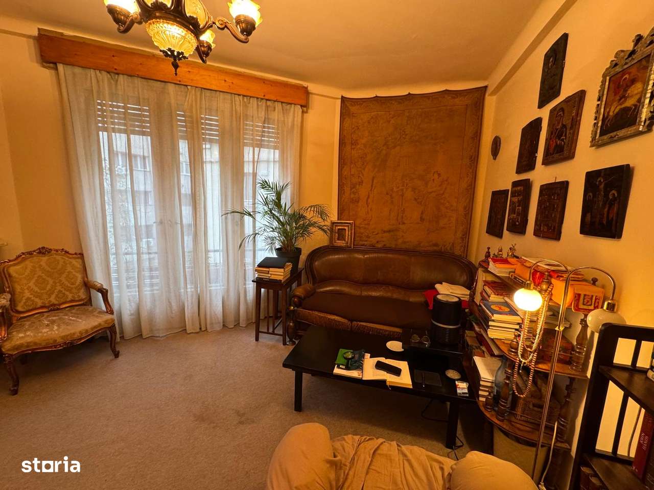 Vanzare apartament doua camere Universitate perfect pentru Airbnb-0