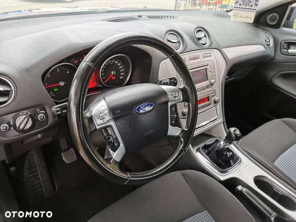 Ford Mondeo Turnier 2.0 TDCi Ambiente - 12