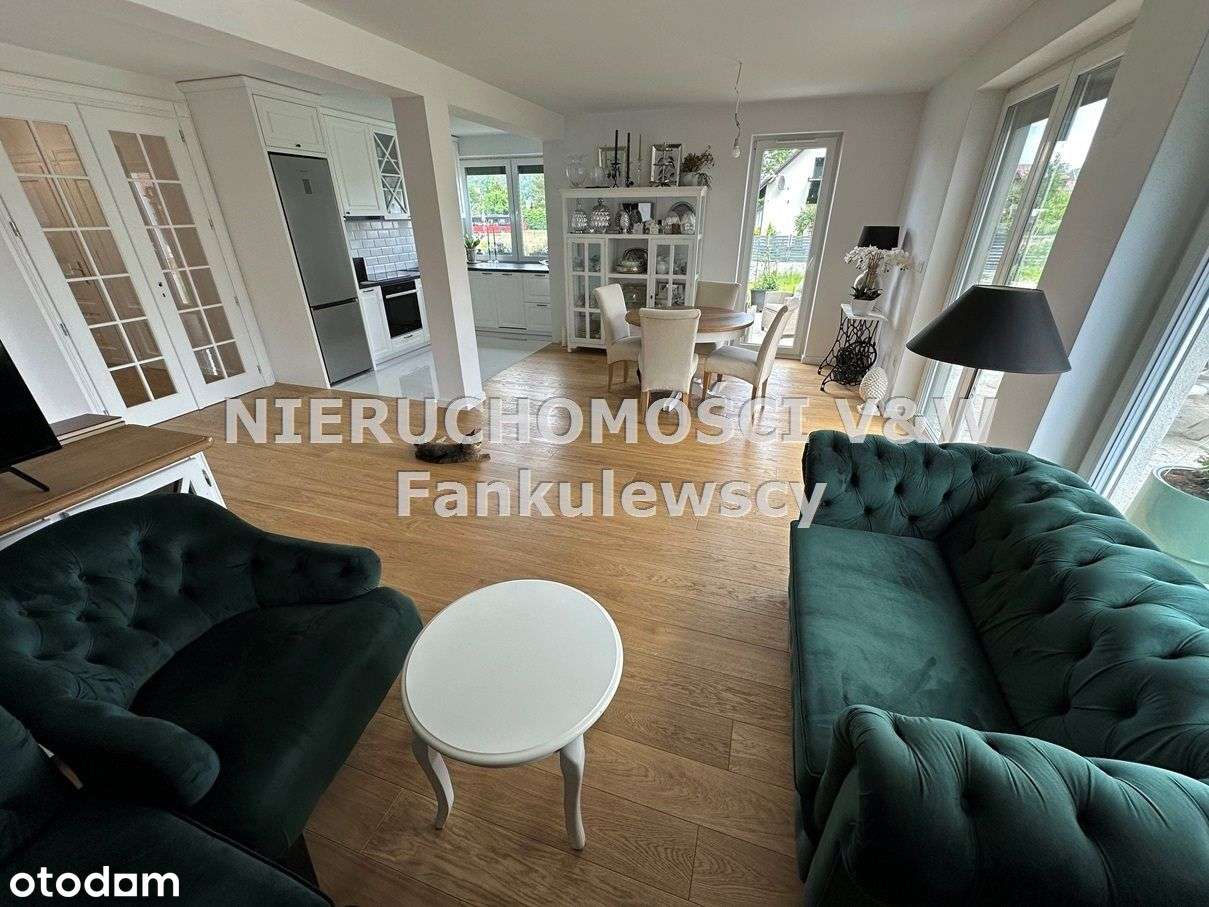 Luksusowa połowa domu w zabudowie bliźniaczej-7