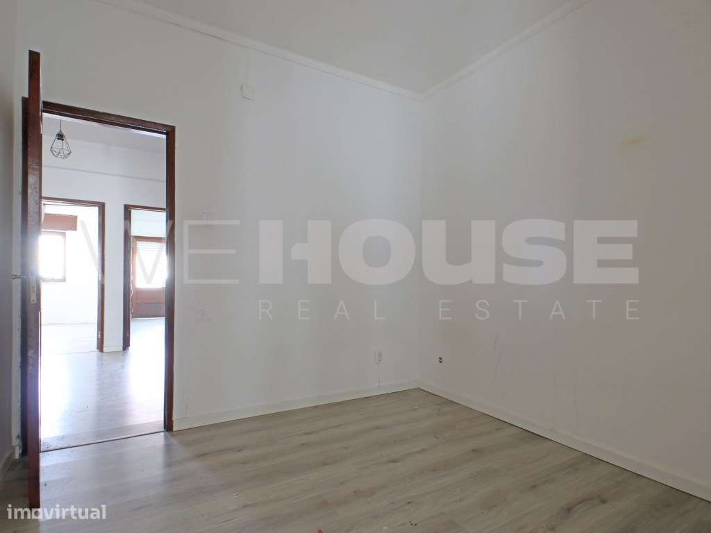 T2 com 80 m² no Alto do Seixalinho - Junto à Santinha-11