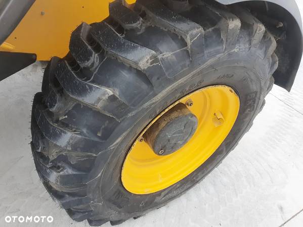 JCB 540-140   M329 - 21