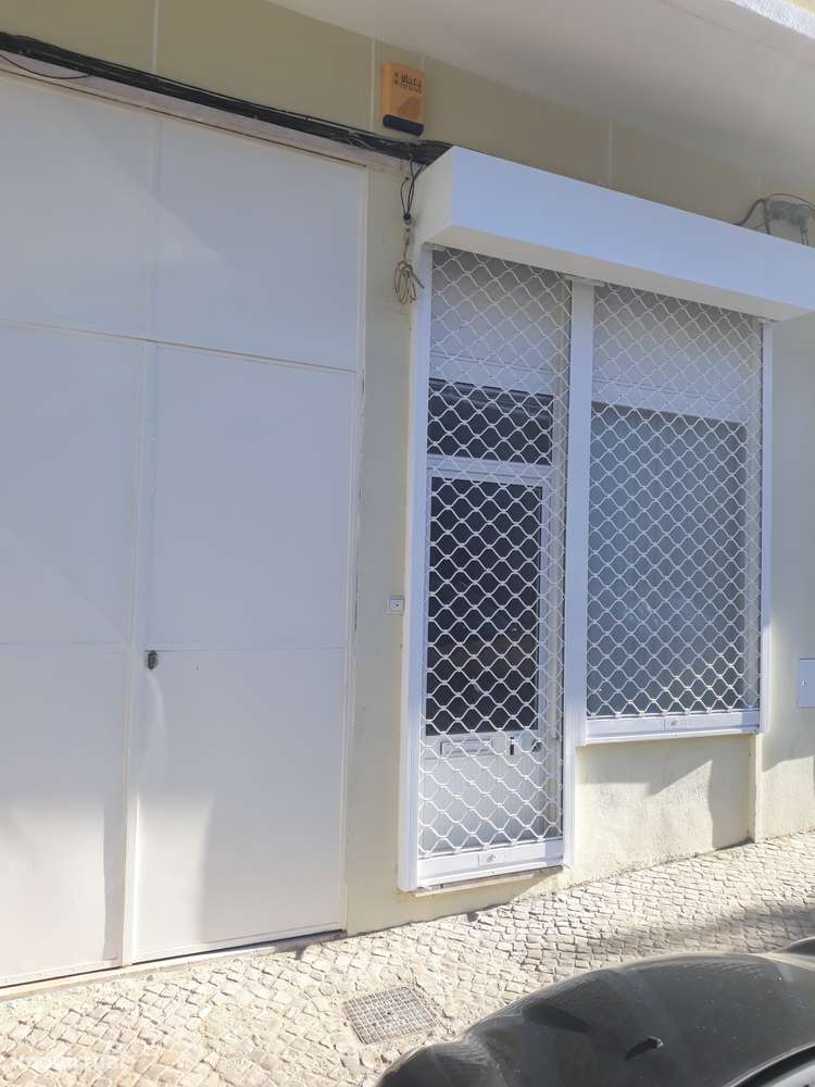 Armazém, Loja, Escritórios, Fabrico e Log. - Lic. Indústria e Comércio-9