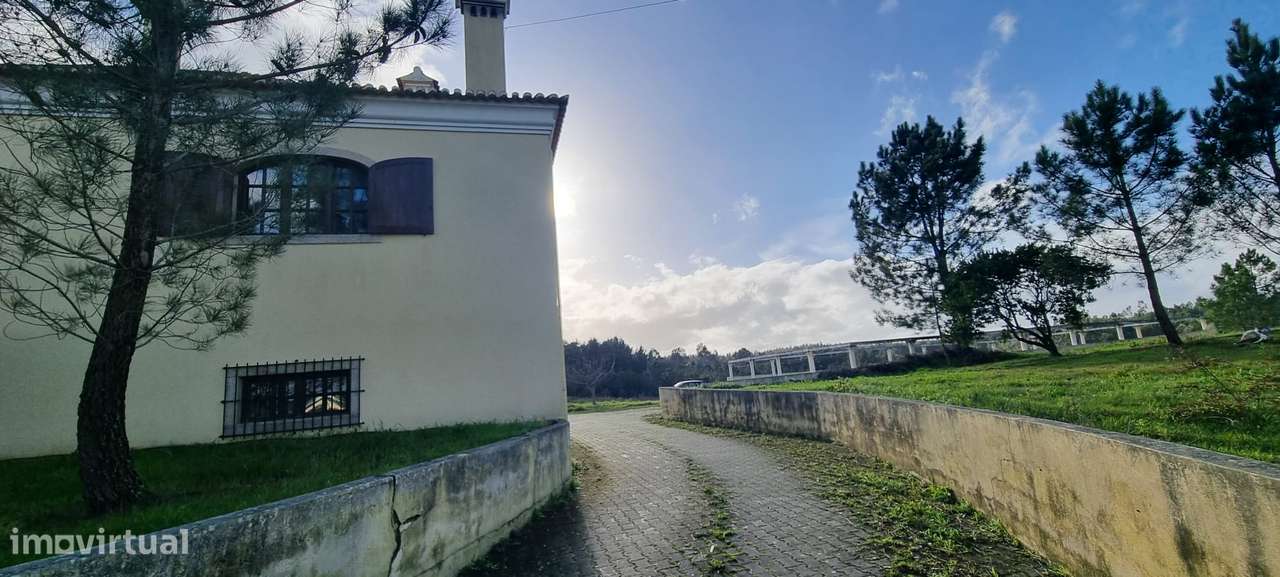 Vivenda Isolada com terreno - Alenquer-8