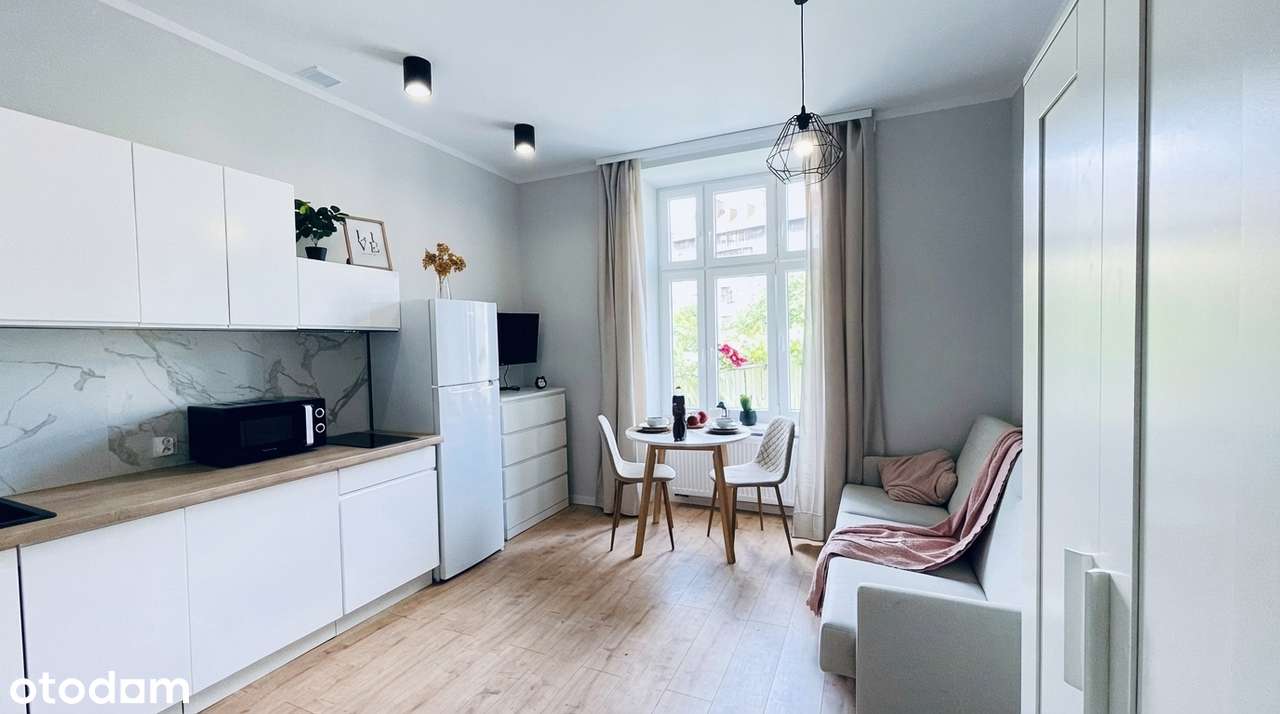 Przytulna kawalerka blisko politechniki - bez kaucji - bezpośrednio - Pełny obrazek: 2/7