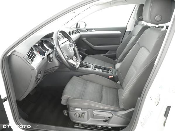 Volkswagen Passat 2.0 TDI EVO Business DSG - 13