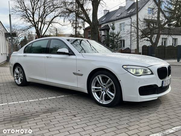 BMW Seria 7 750Li - 5