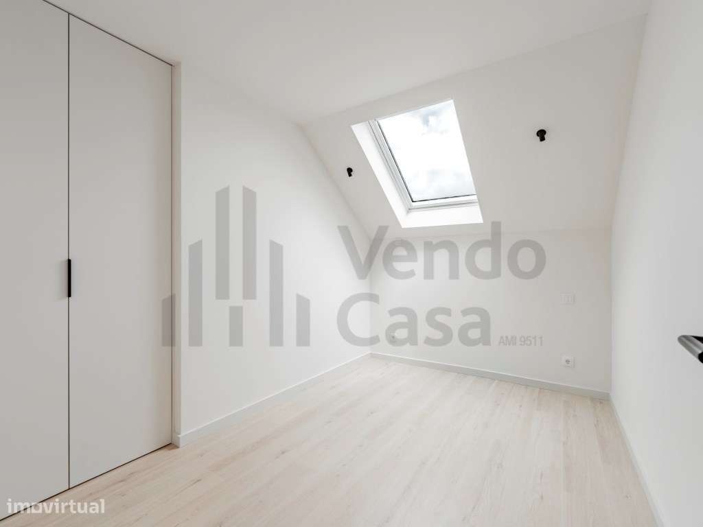 Vende-se T1 - Centro Histórico - Braga-6