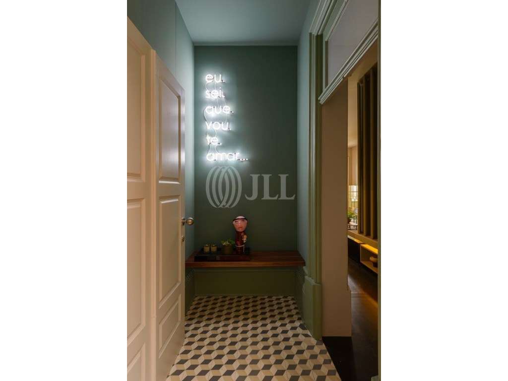 Apartamento T0, com varanda, em Cedofeita, Porto-6