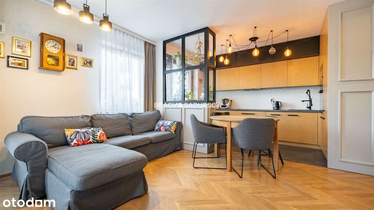 Słoneczne 3-Pokojowe Z Dużym Balkonem-1