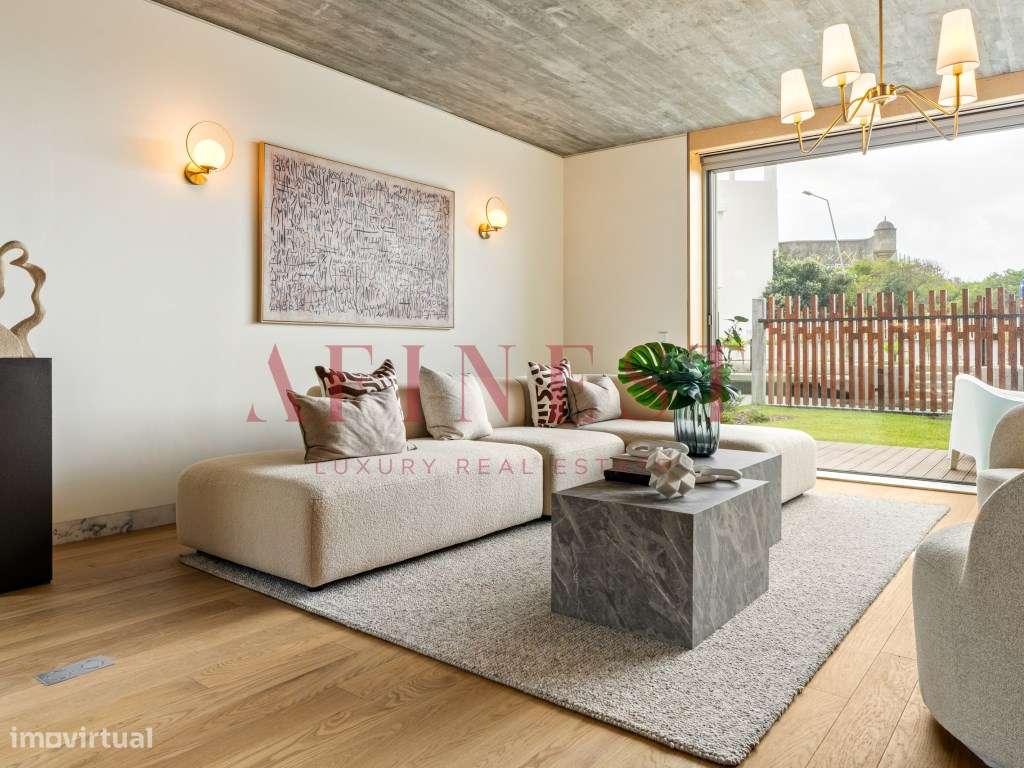 Elegância Atlântica | T4+1 de Luxo com Jardim e Vista Mar Frontal - Grande imagem: 5/27