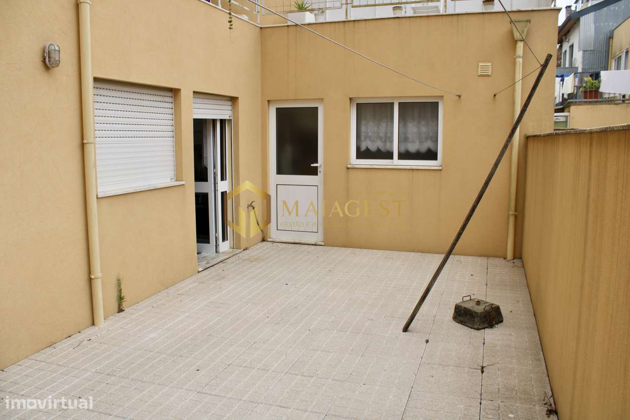 Apartamento T2 com Terraço Fantástico em Vila Nova de Gaia-9
