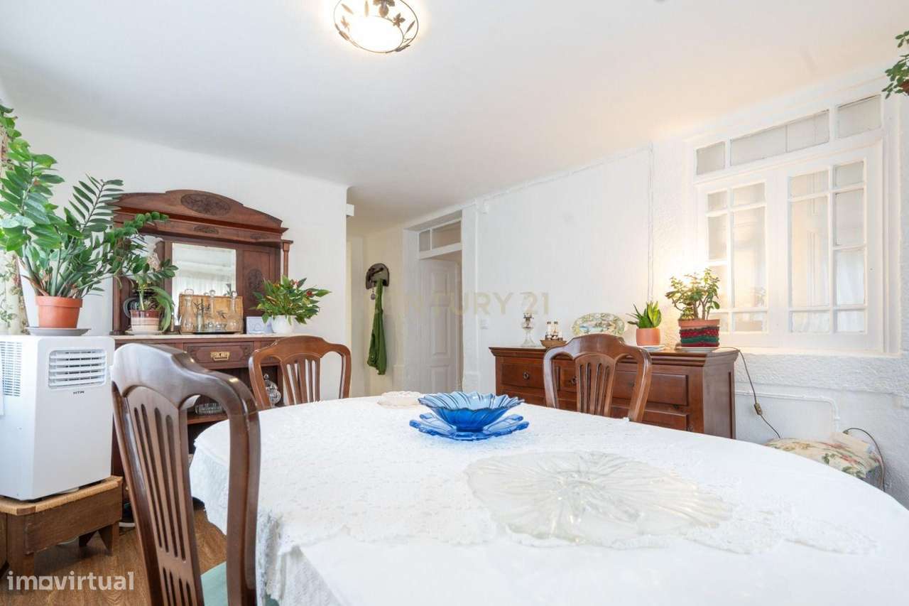 Fantástica Moradia em Serpins-21