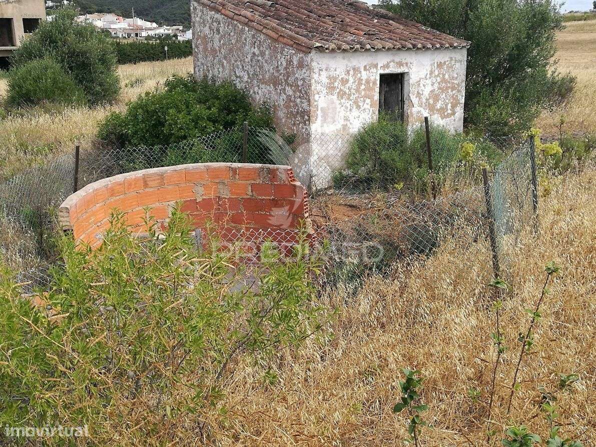 Terreno de 6320m2 com ruína e poço a 14km de Lagos - Grande imagem: 5/15