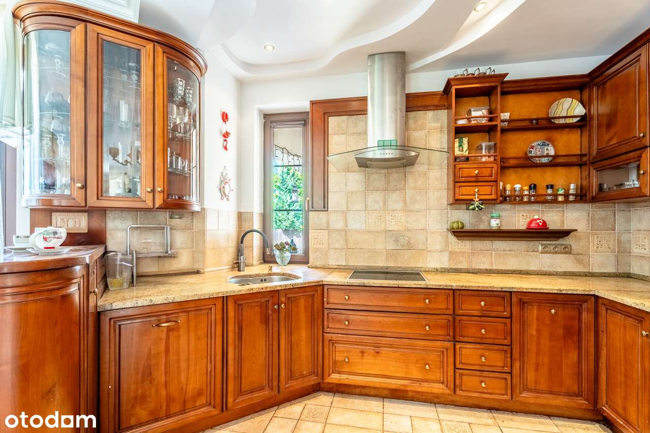 DOM Z pod Gdańskiem. PONADCZASOWA ELEGANCJA, PRZESTRZEŃ I SPOKÓJ-2