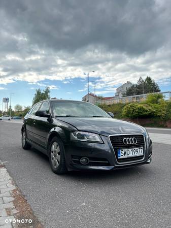 Audi A3 1.6 TDI DPF Attraction - 1