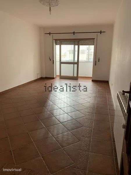 Apartamento T3 - Aluguer - Grande imagem: 4/9