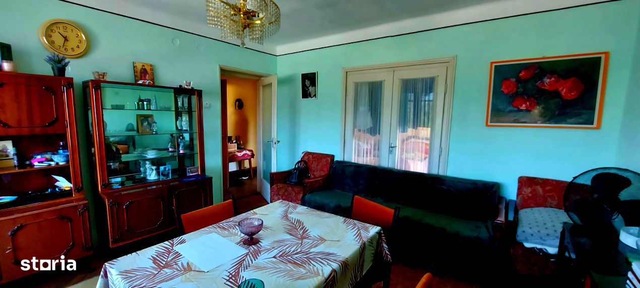 Apartament de vanzare 4 camere zona Parcului Central